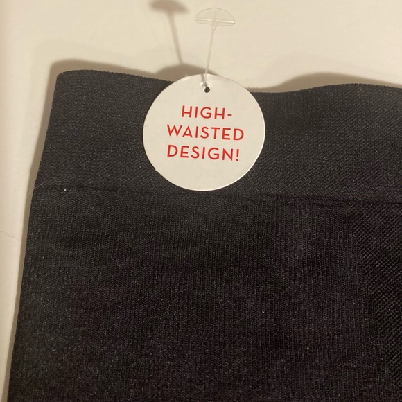 SPANX Leggings NWT - Picture 5 of 8